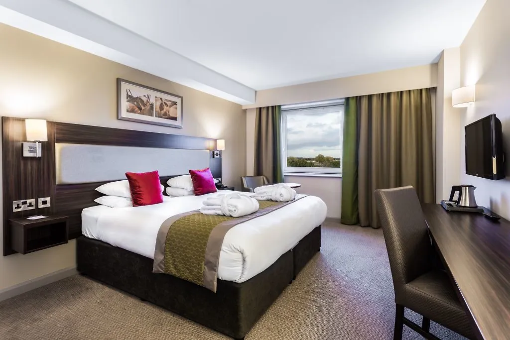 Heston Hyde Hotel Hounslow 4*,  Reino Unido